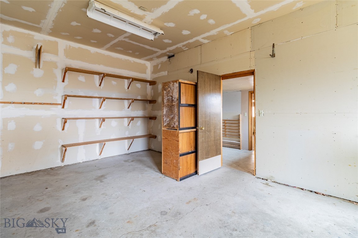 927 N Excelsior Property Photo 69