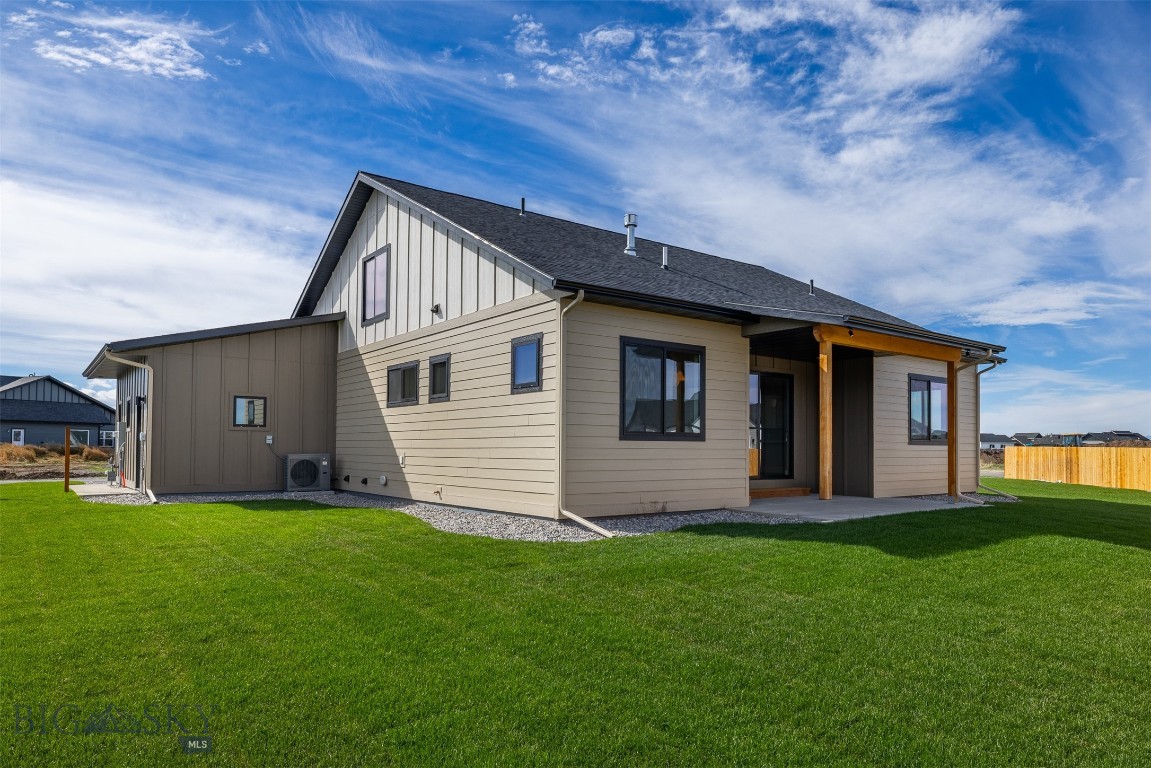 1117 Falcon Ridge Boulevard Property Photo 4