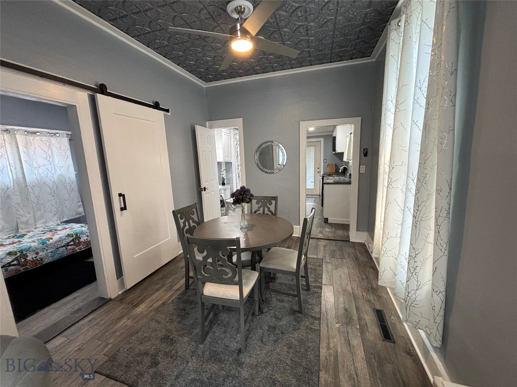 511 W Quartz Street Property Photo 8