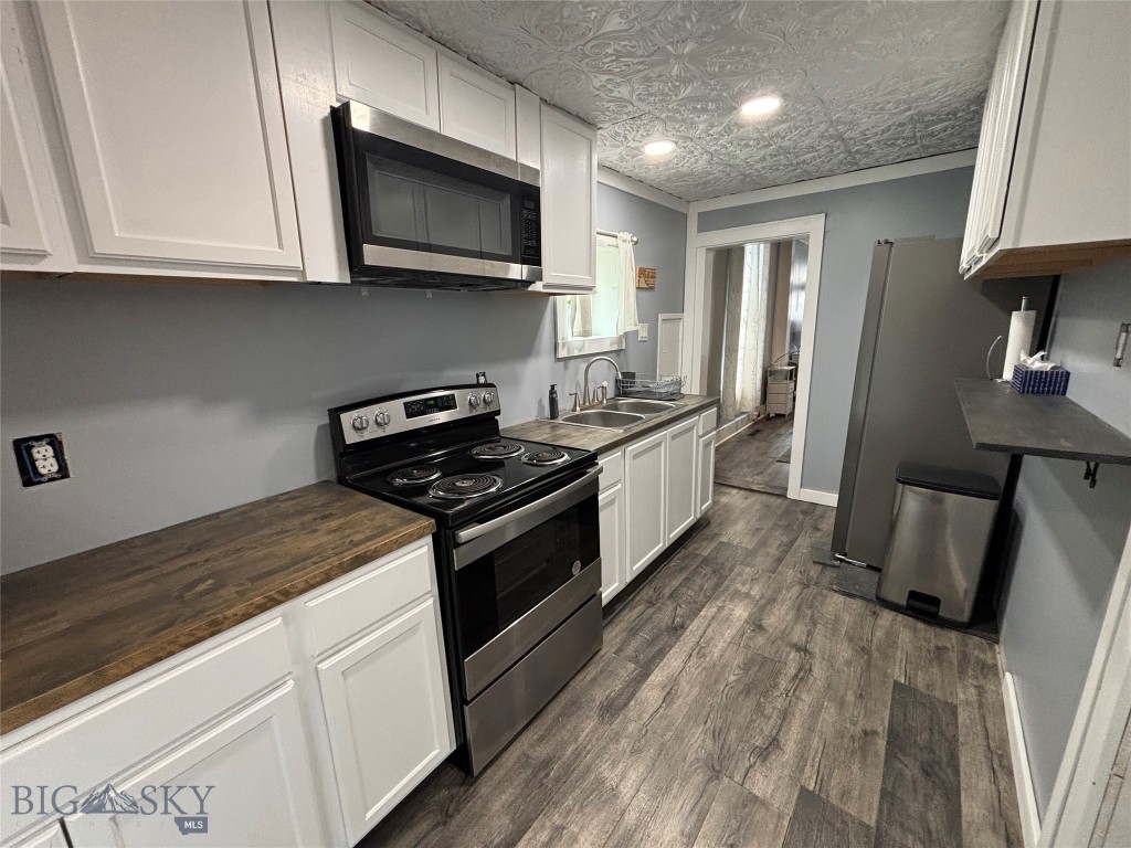 511 W Quartz Street Property Photo 23