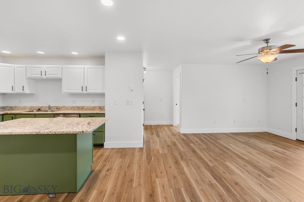 2220 Baxter Lane 4c Property Photo 6