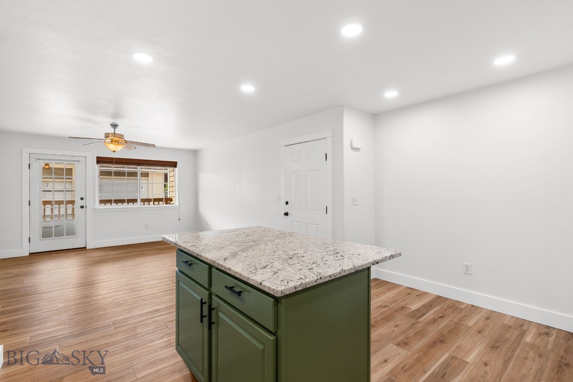 2220 Baxter Lane 4c Property Photo 10