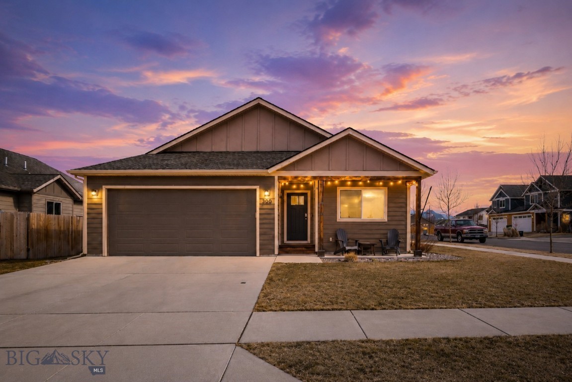300 Crockett Way Property Photo 1