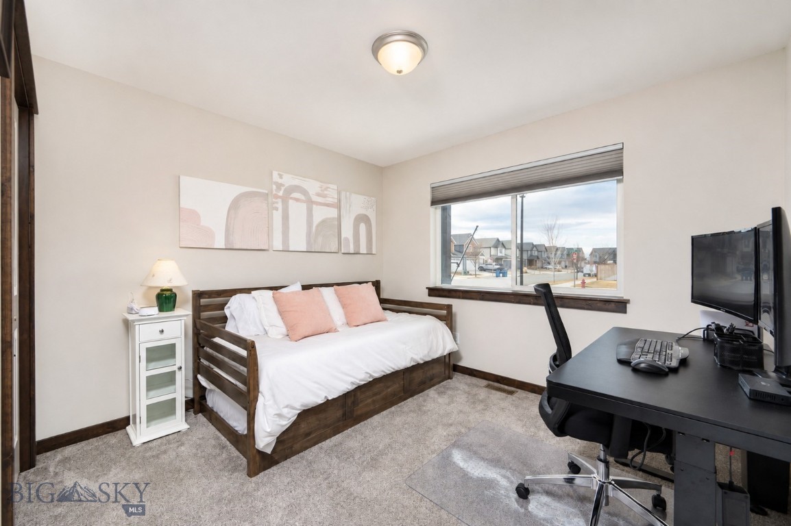 300 Crockett Way Property Photo 16