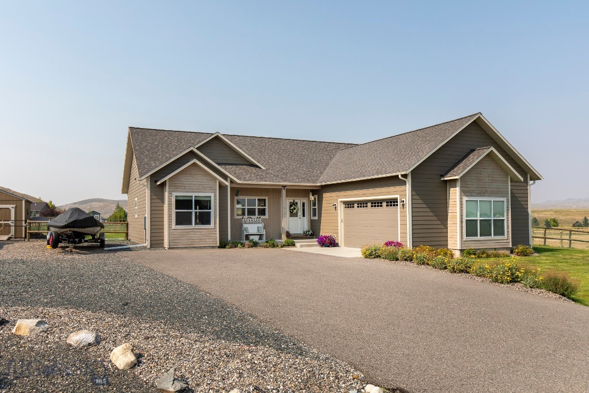 14 Sharptail Place Property Photo 1