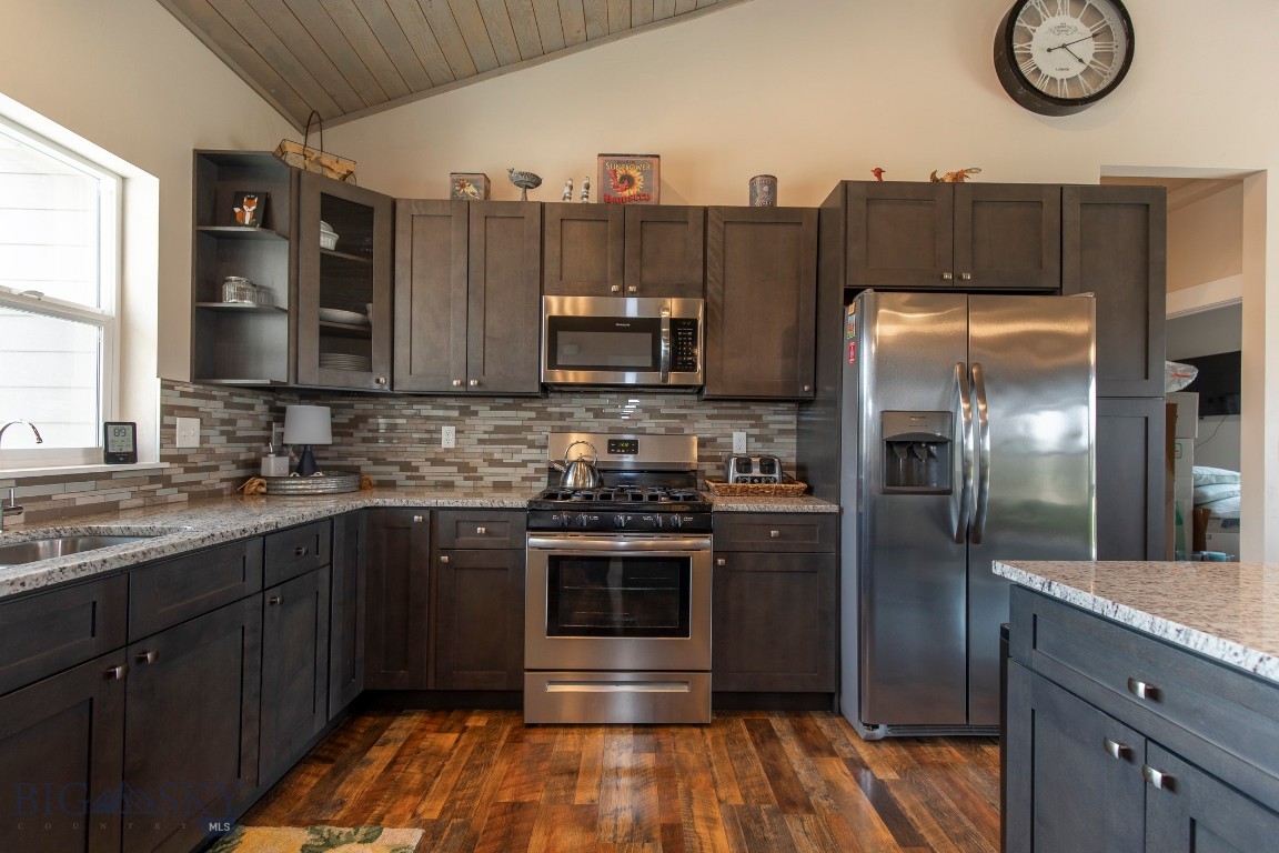 14 Sharptail Place Property Photo 2
