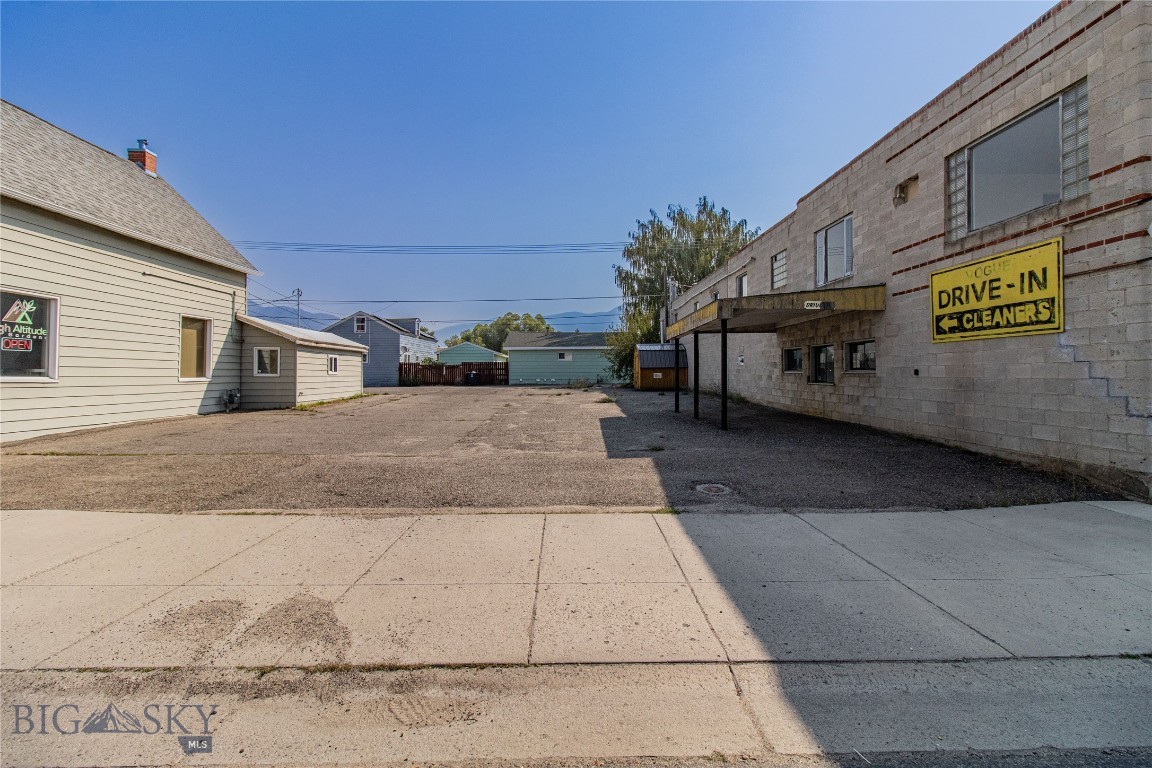 1850 Harrison Avenue Property Photo 3