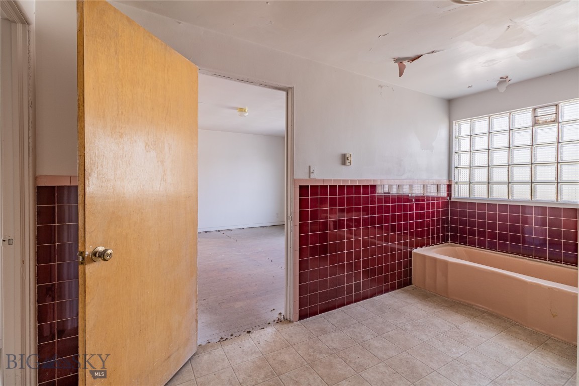 1850 Harrison Avenue Property Photo 32