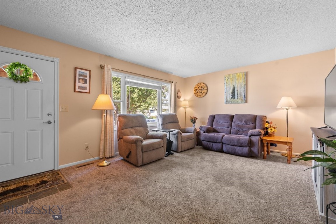 1722 Cheryl Street Property Photo 2