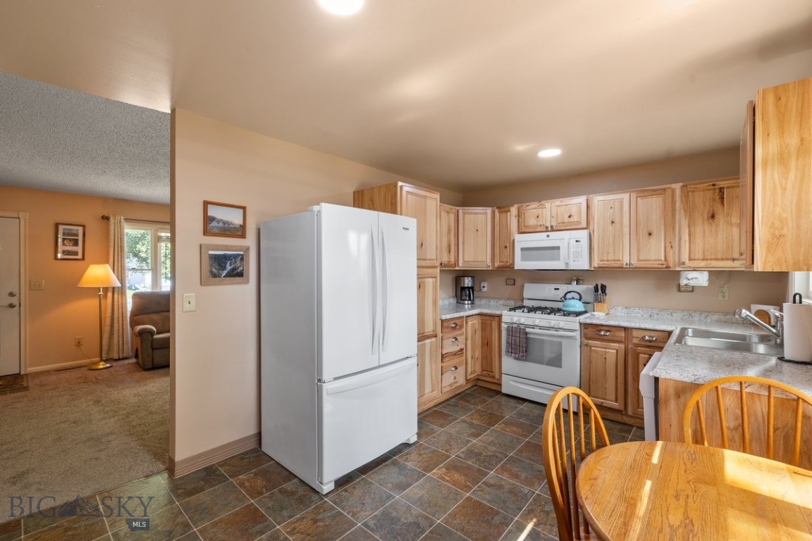 1722 Cheryl Street Property Photo 4