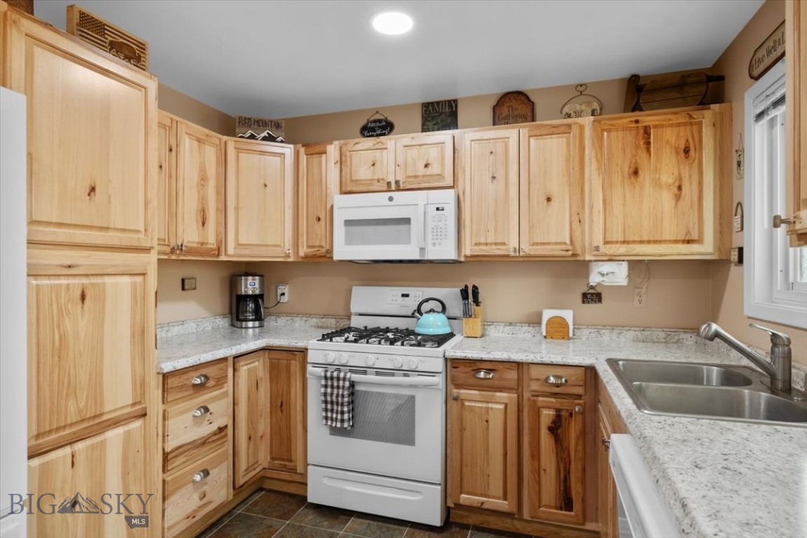 1722 Cheryl Street Property Photo 5