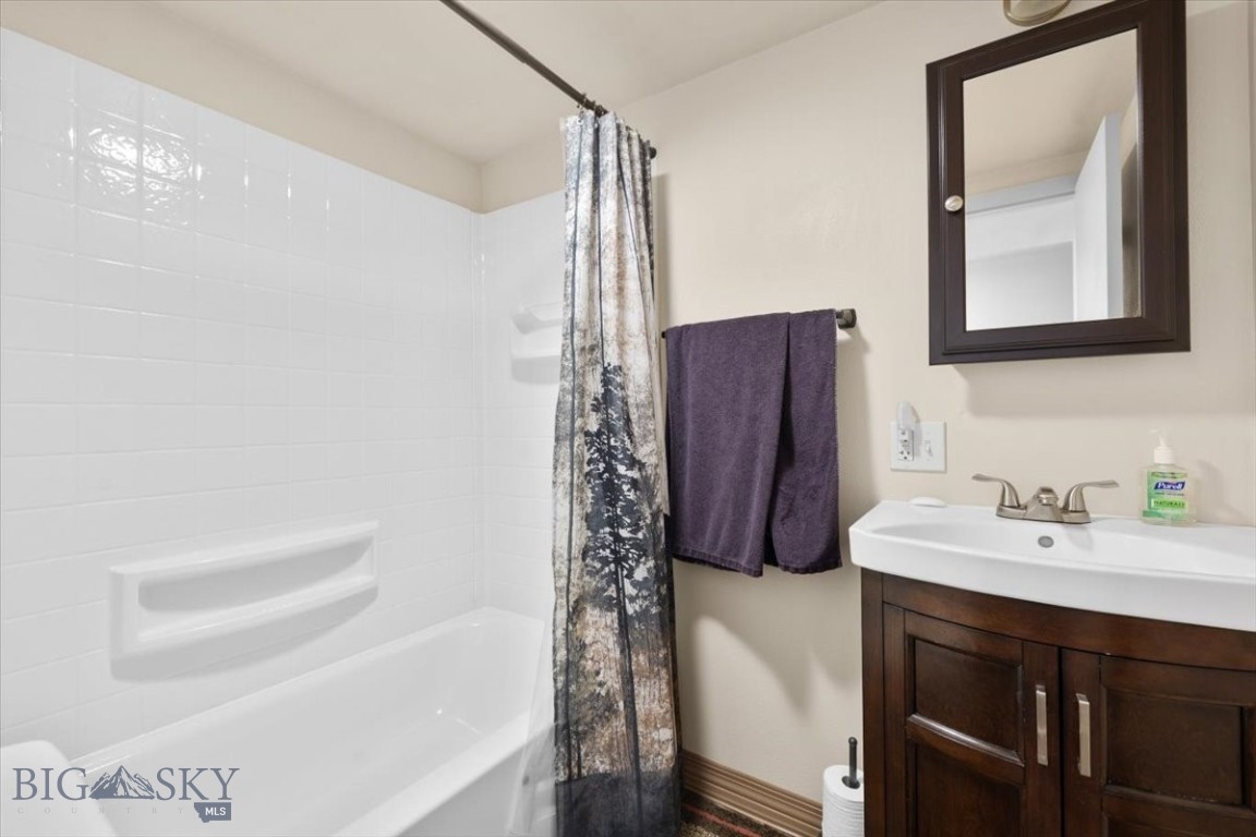 1722 Cheryl Street Property Photo 21