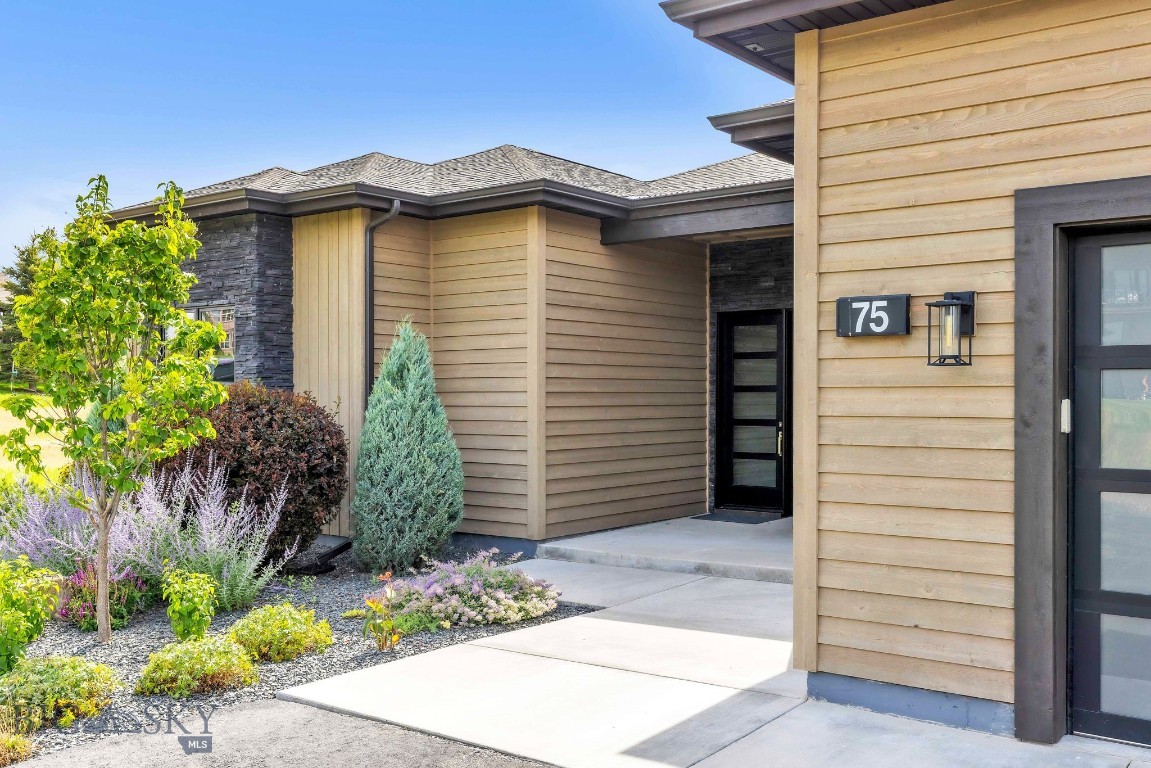75 Balmoral Trail Property Photo 4