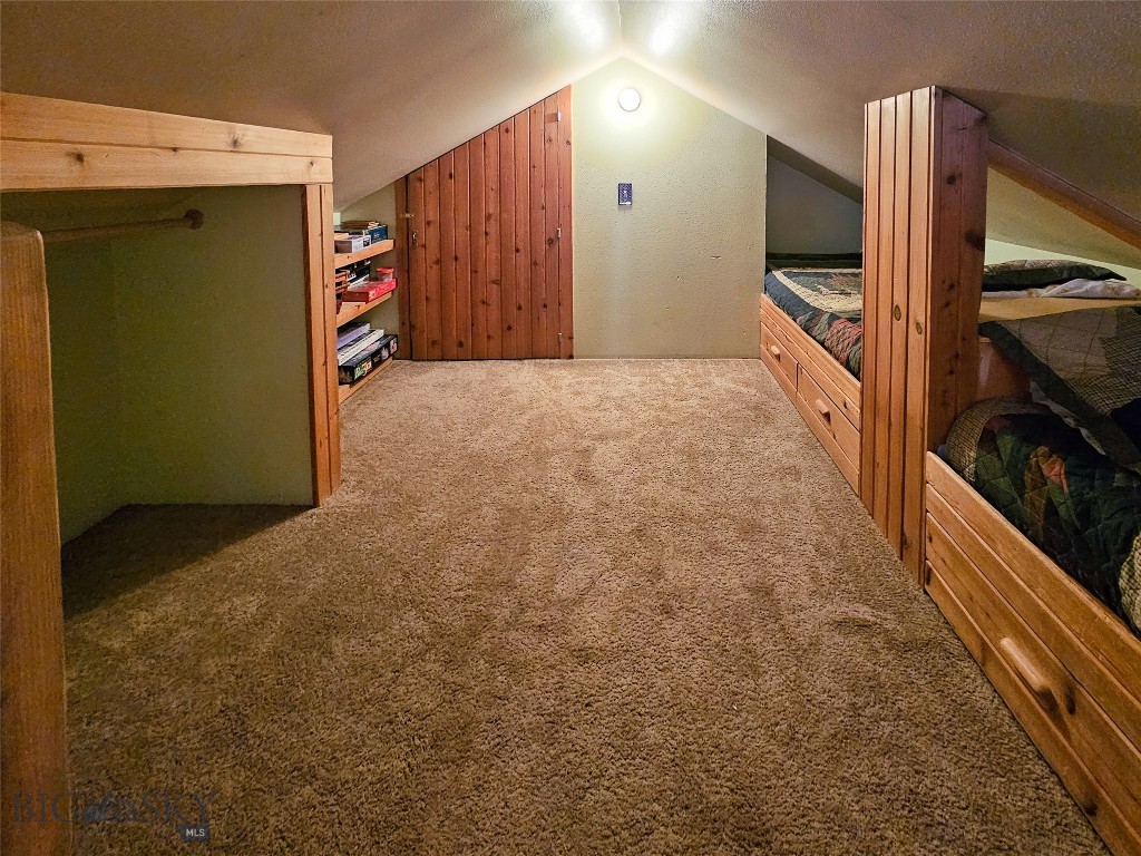 502 E 6th Property Photo 35