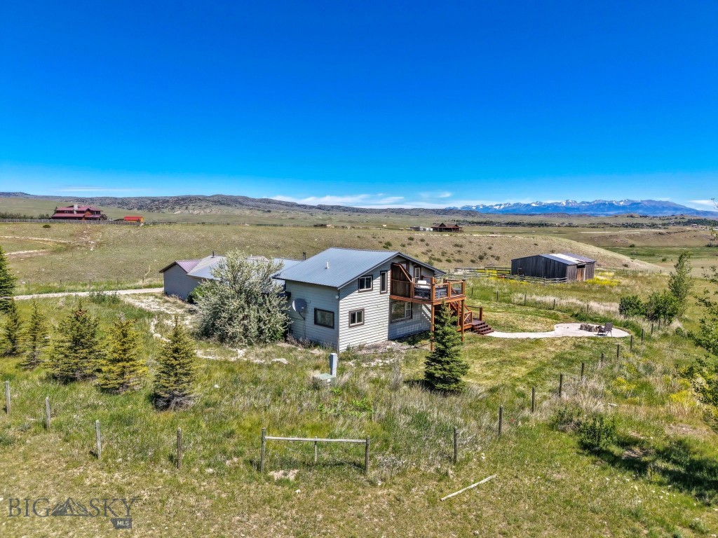 30 Wineglass Loop N Property Photo 7
