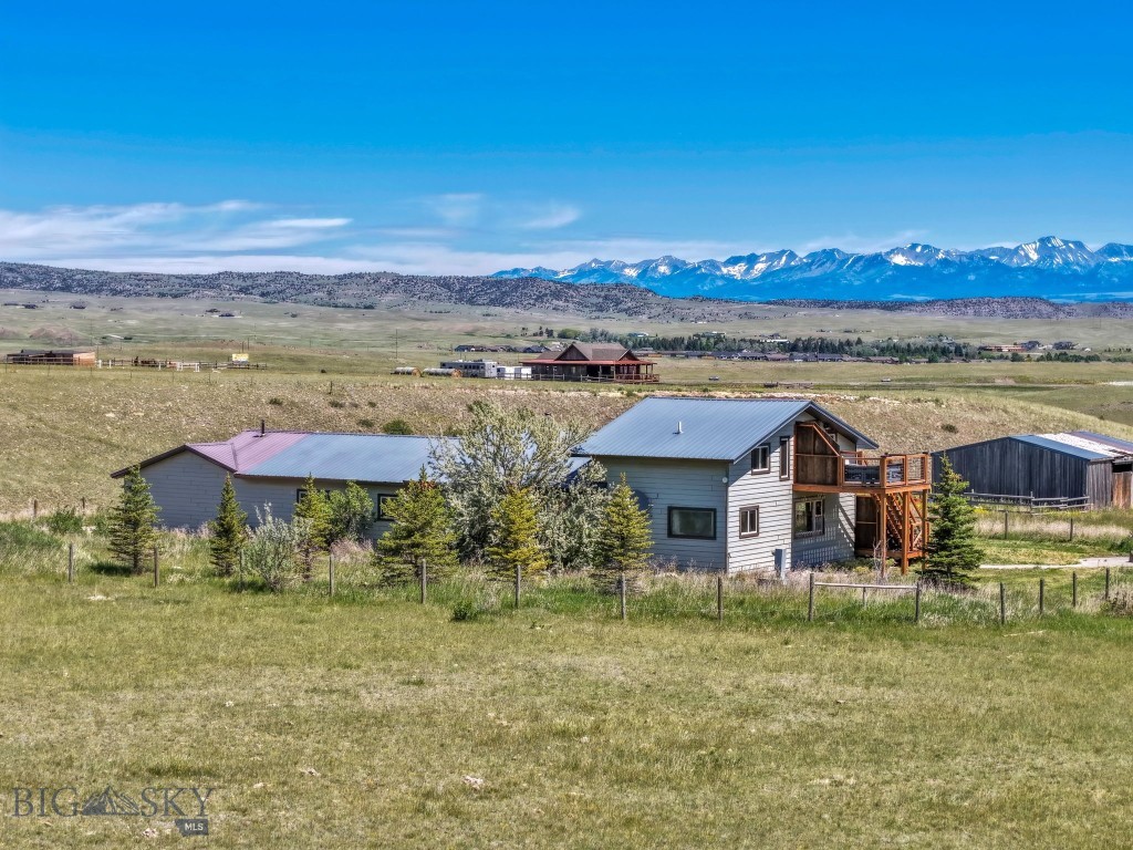 30 Wineglass Loop N Property Photo 11