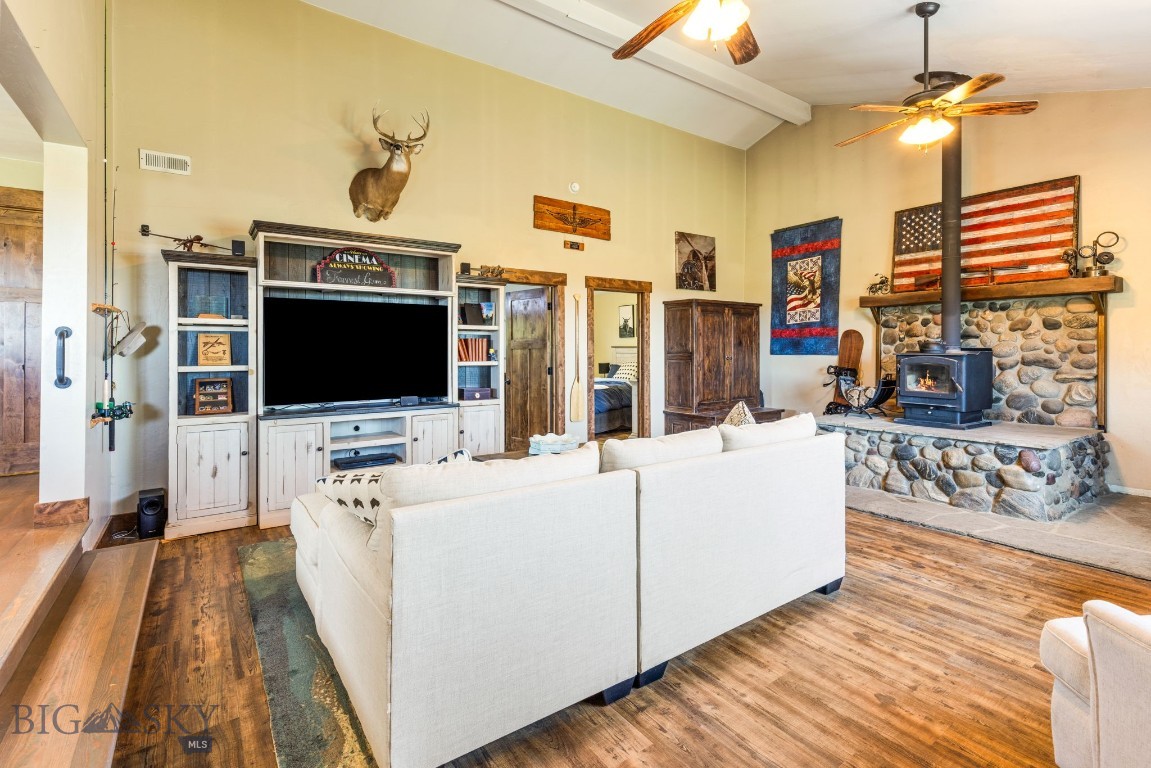 30 Wineglass Loop N Property Photo 27