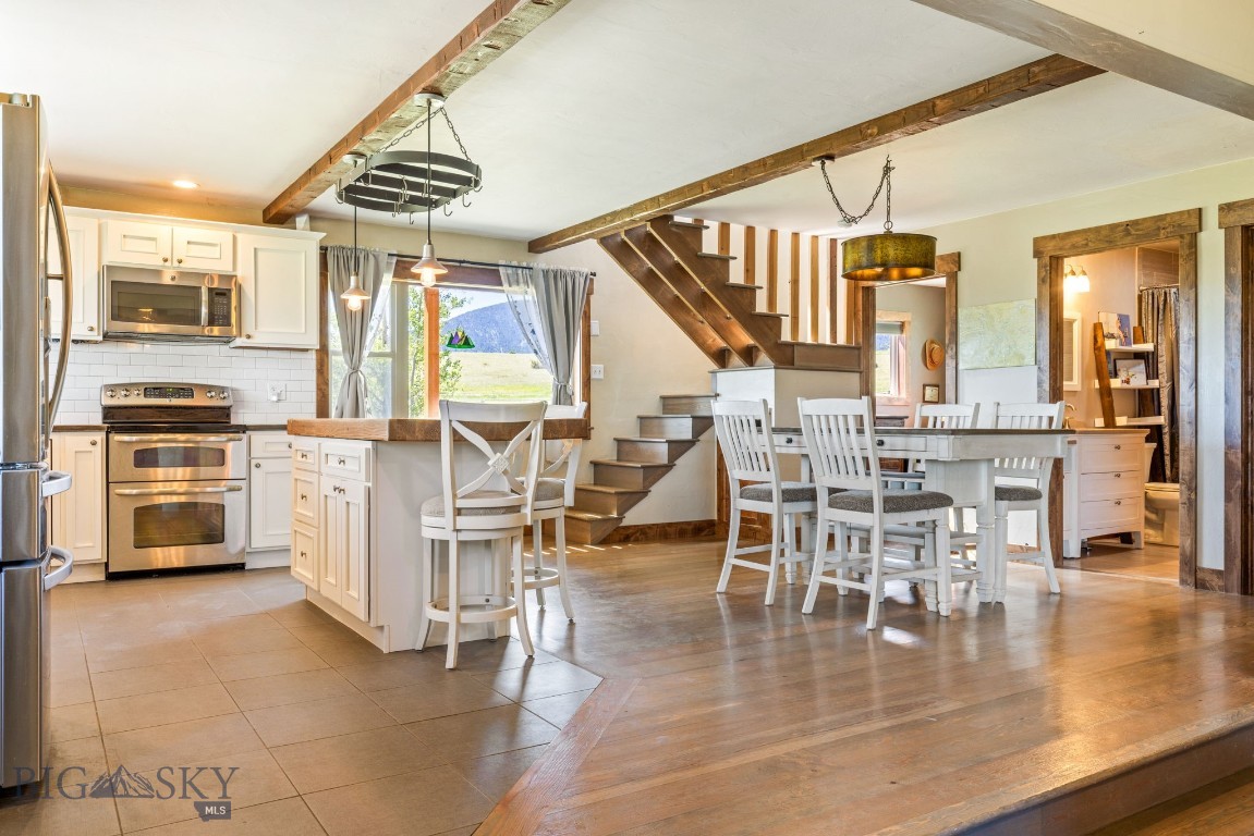 30 Wineglass Loop N Property Photo 28