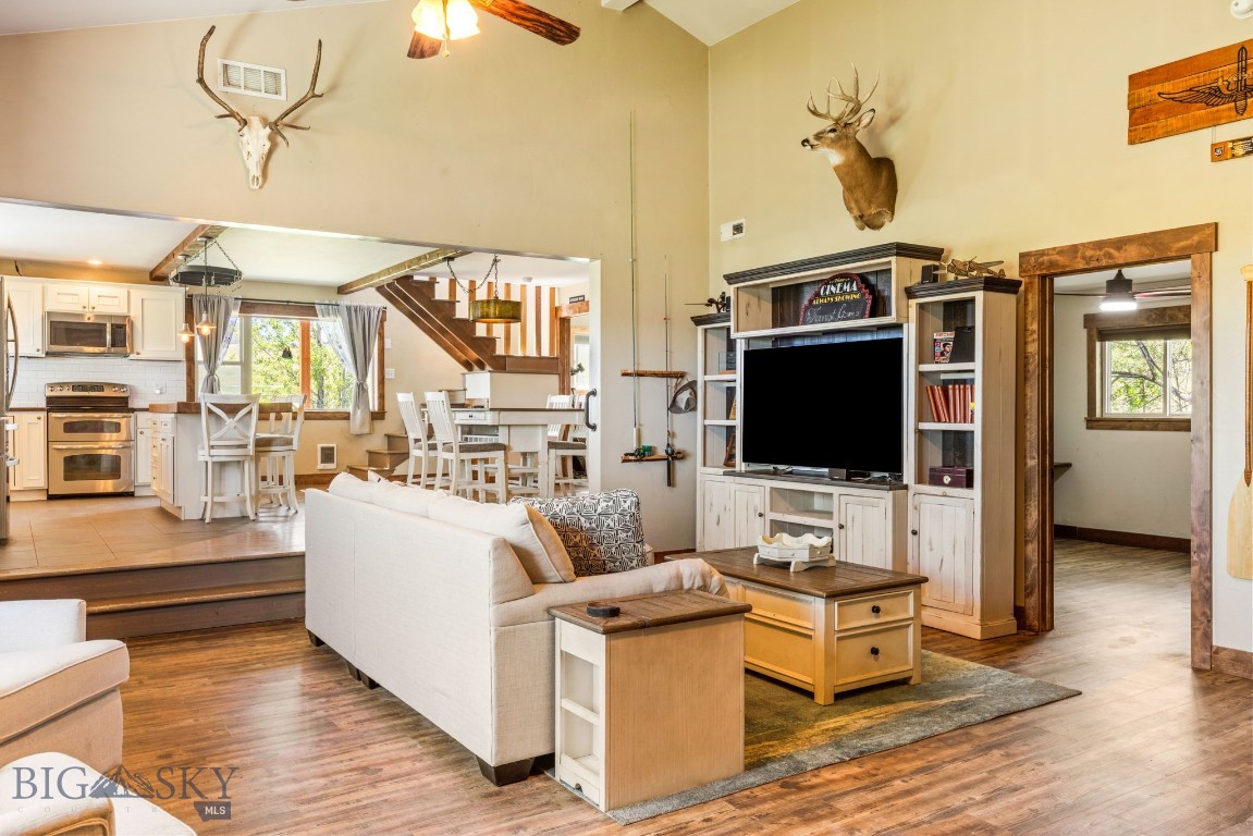30 Wineglass Loop N Property Photo 29