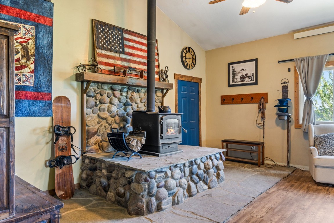 30 Wineglass Loop N Property Photo 31