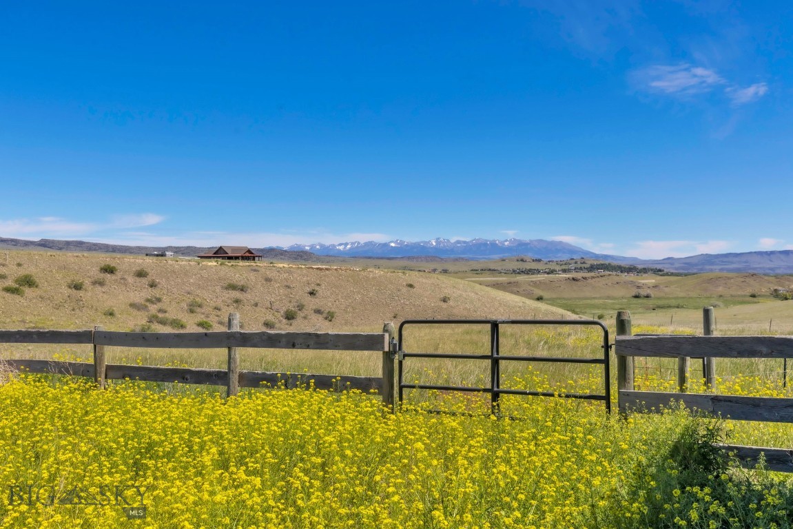 30 Wineglass Loop N Property Photo 84