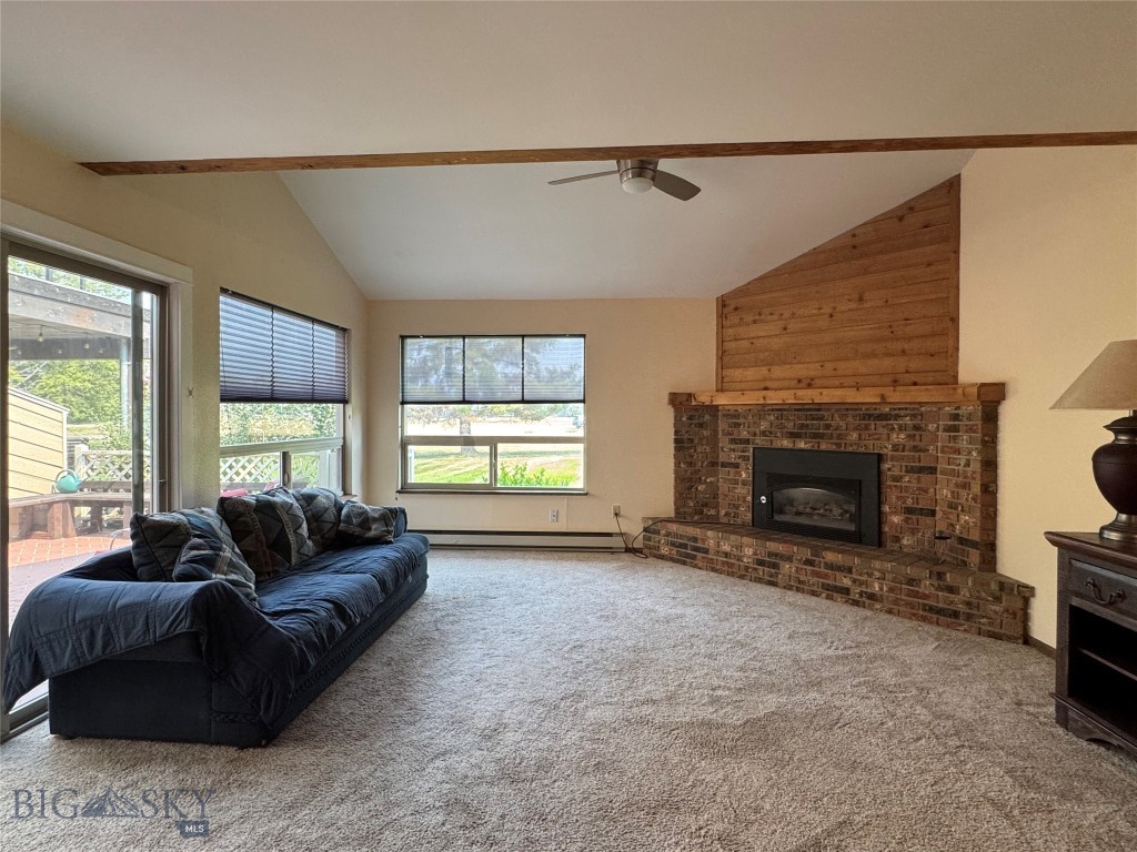 10 Gallatin Drive C Property Photo 6