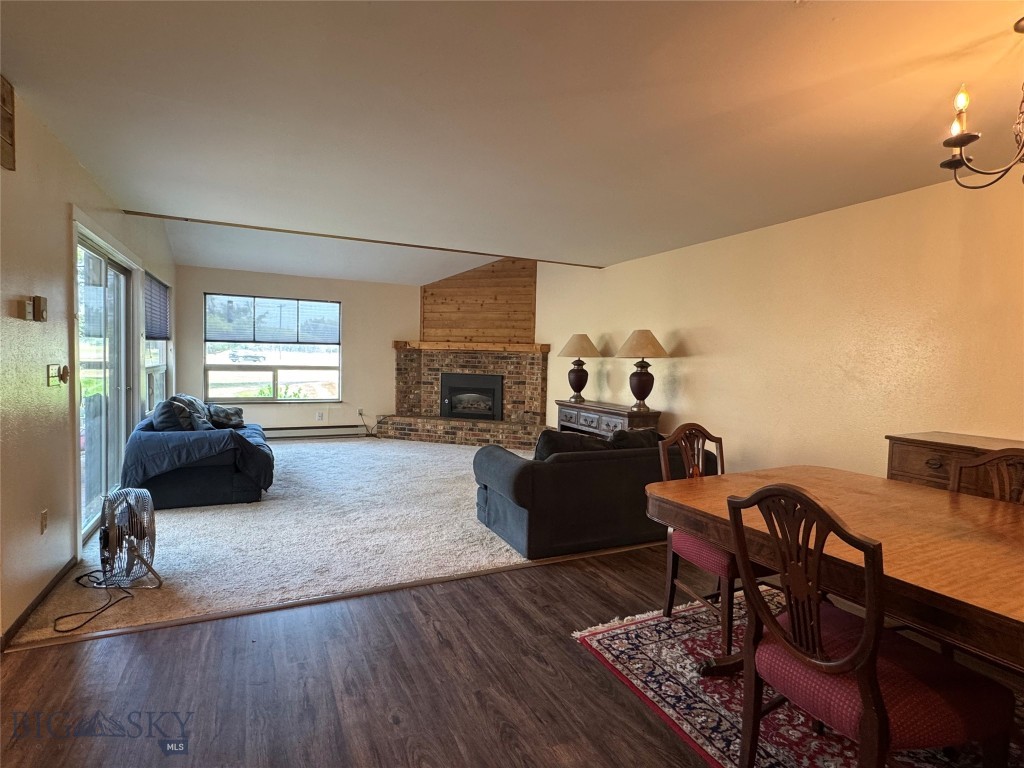 10 Gallatin Drive C Property Photo 9
