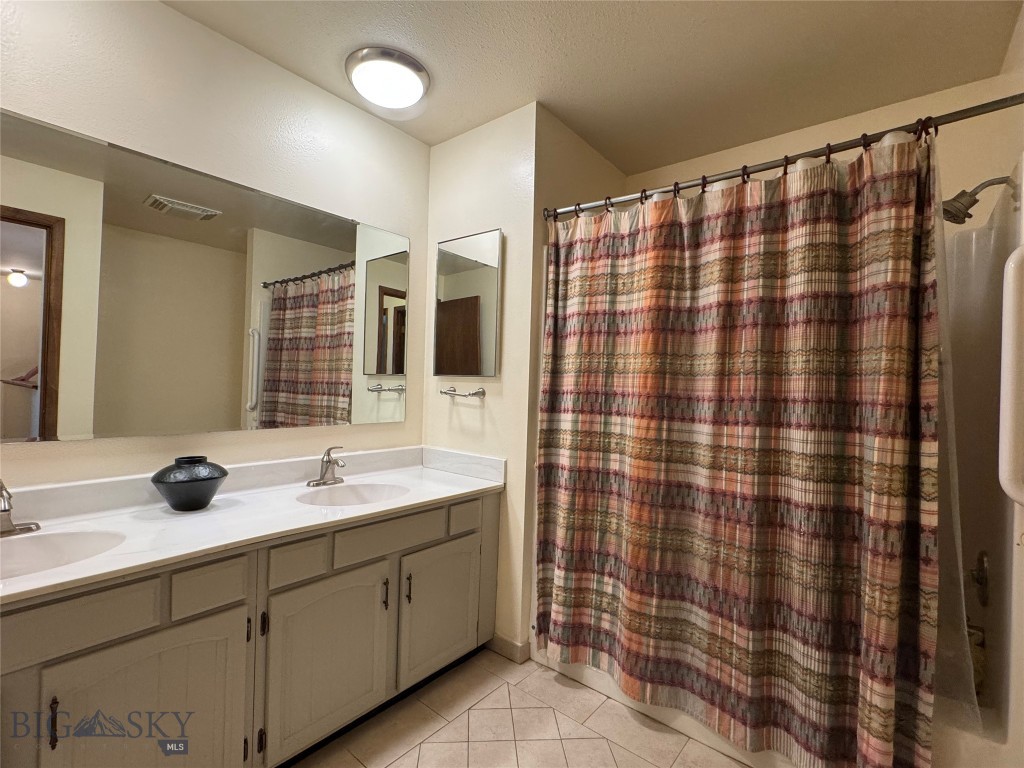 10 Gallatin Drive C Property Photo 19