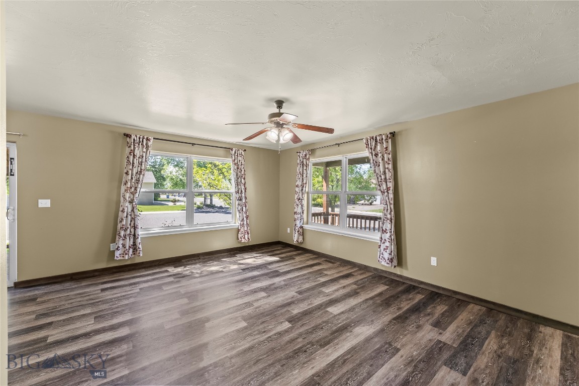 618 N River Rock Drive Property Photo 6