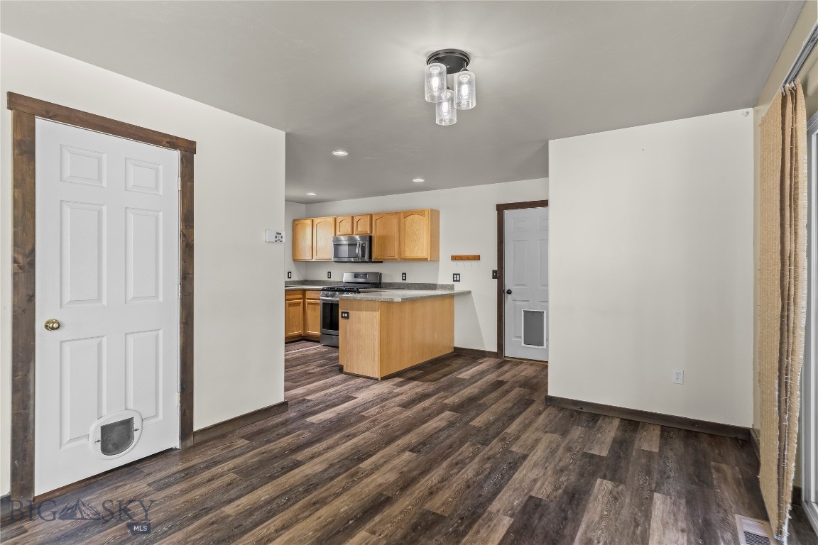 618 N River Rock Drive Property Photo 12