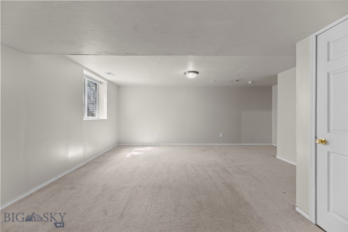 618 N River Rock Drive Property Photo 36