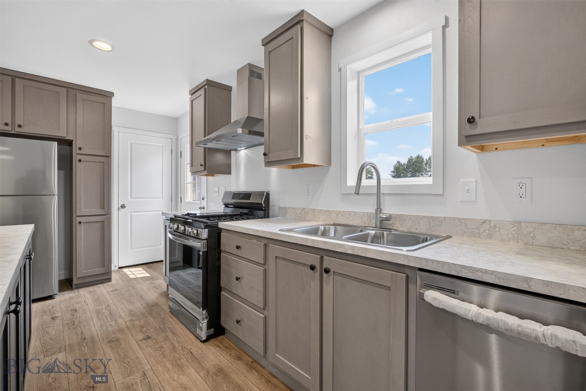 306 S Cook Street Property Photo 11