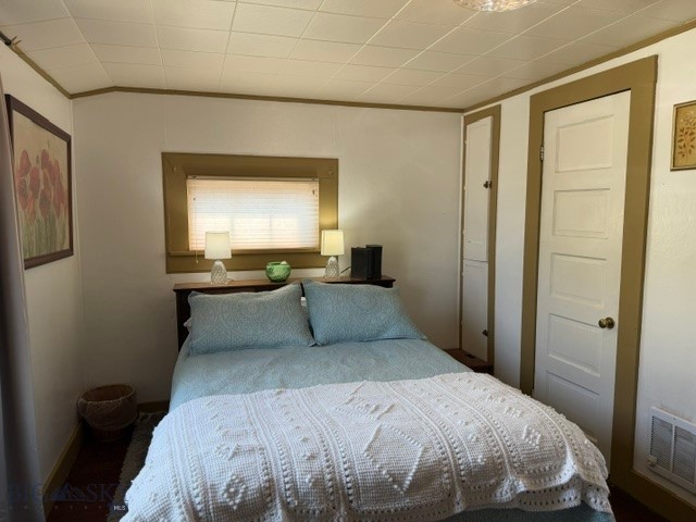 422 E Center Property Photo 14