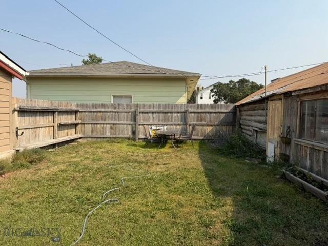 422 E Center Property Photo 23