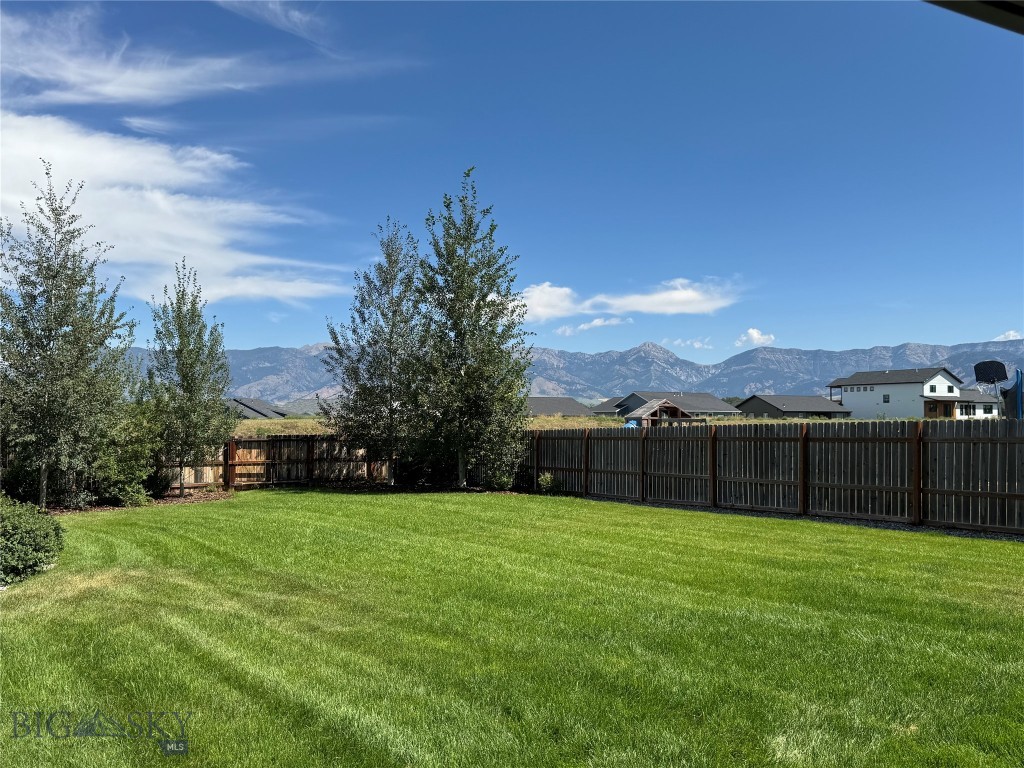 2245 Sturnella Property Photo 2