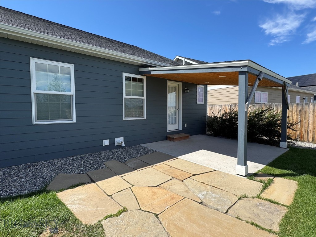 2245 Sturnella Property Photo 31