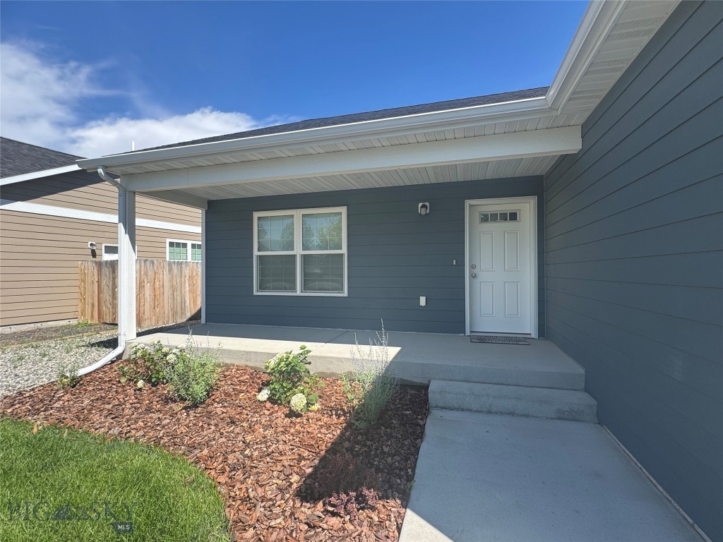 2245 Sturnella Property Photo 41