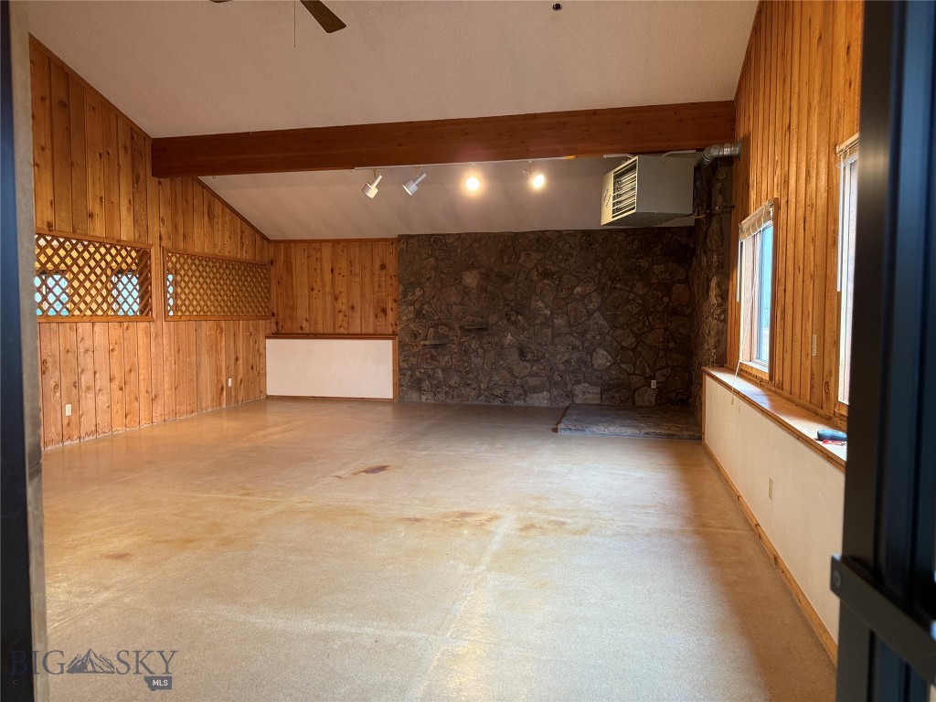 519 W 1st Avenue Property Photo 6