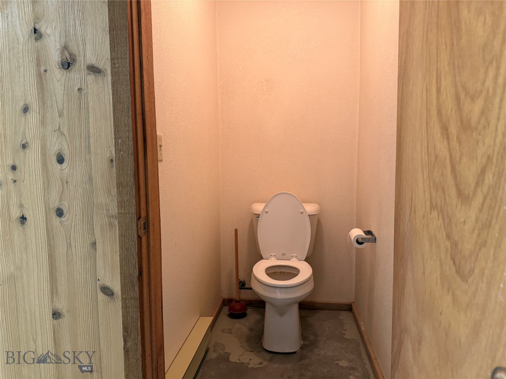 519 W 1st Avenue Property Photo 18