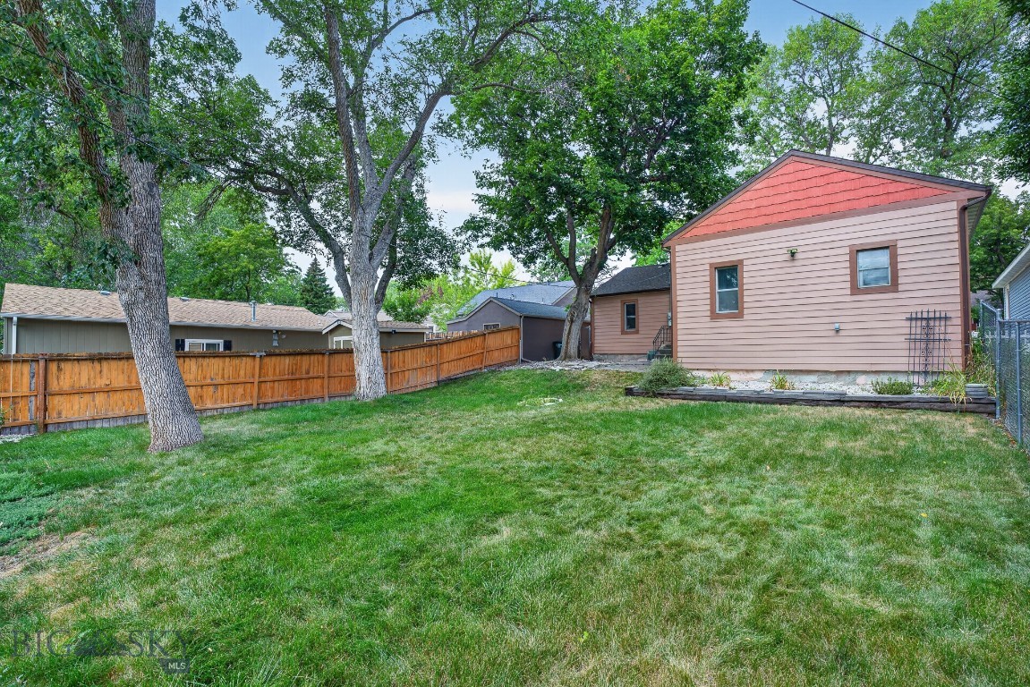 1126 Princeton Avenue Property Photo 9
