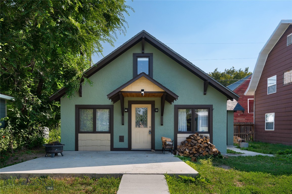 205 S Cedar Property Photo 1
