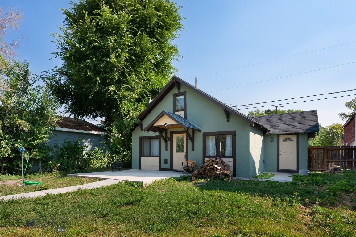 205 S Cedar Property Photo 2
