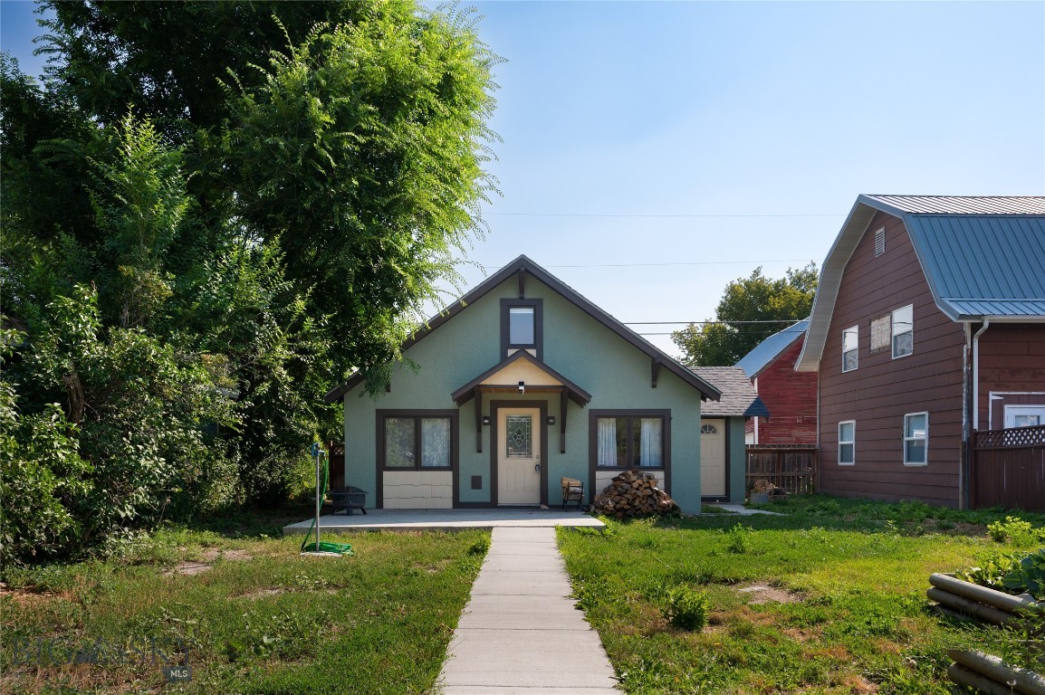 205 S Cedar Property Photo 4