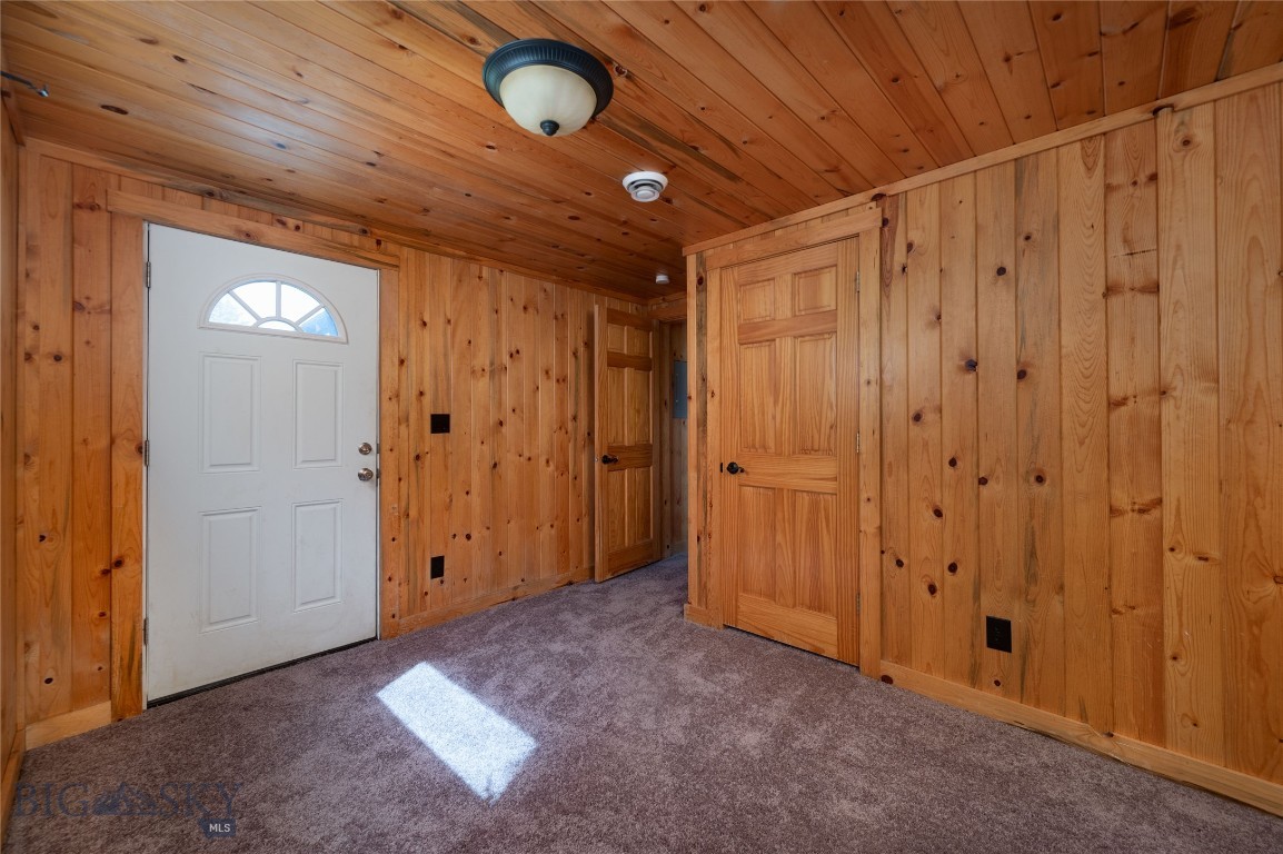 205 S Cedar Property Photo 23