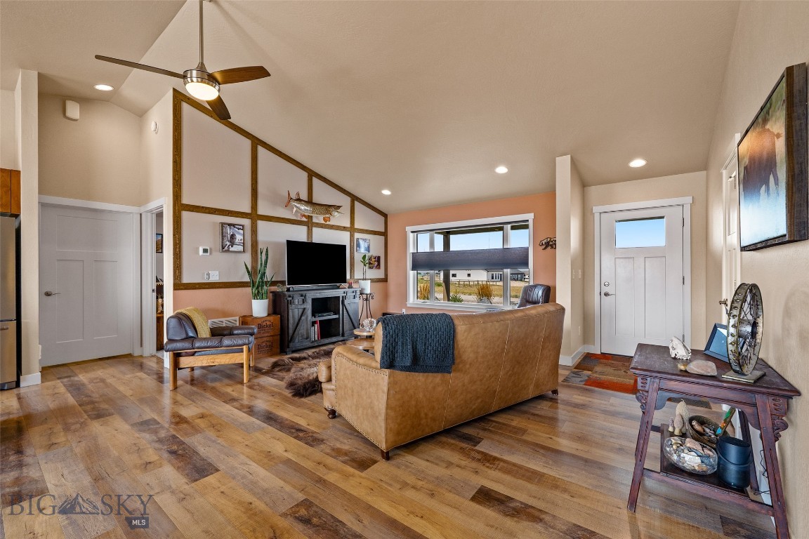 9 Blackfoot Trail Property Photo 14