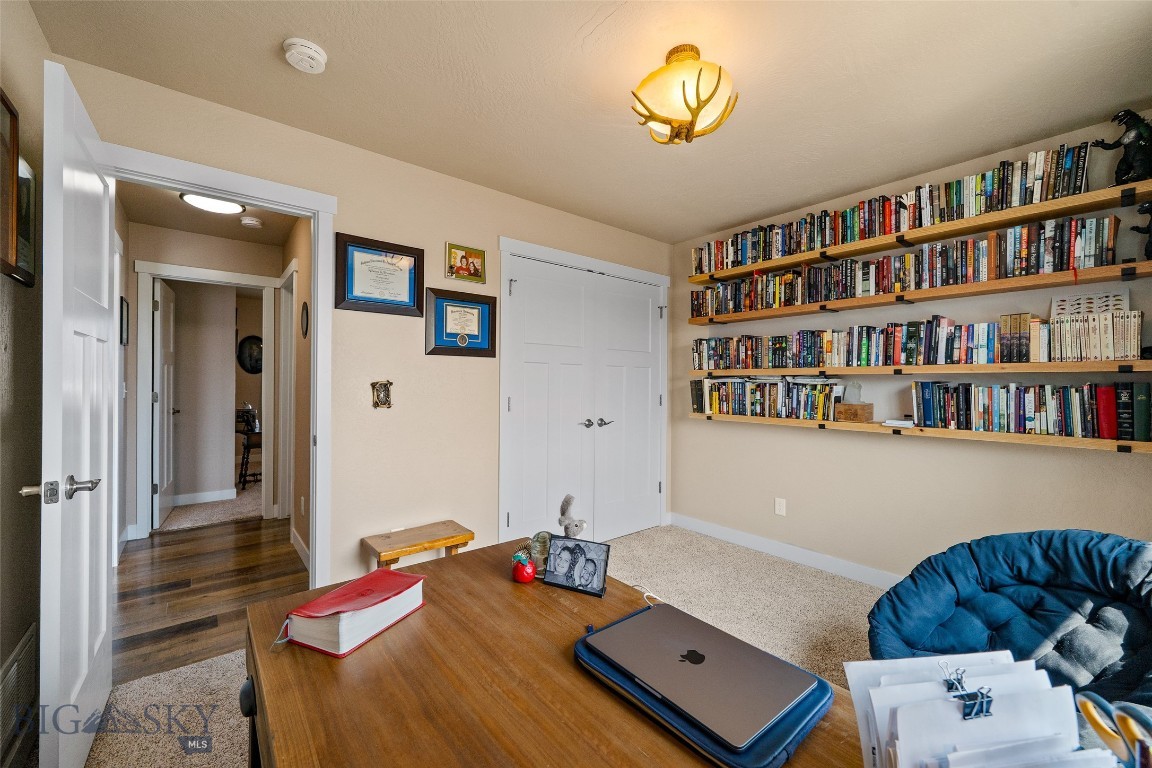 9 Blackfoot Trail Property Photo 42