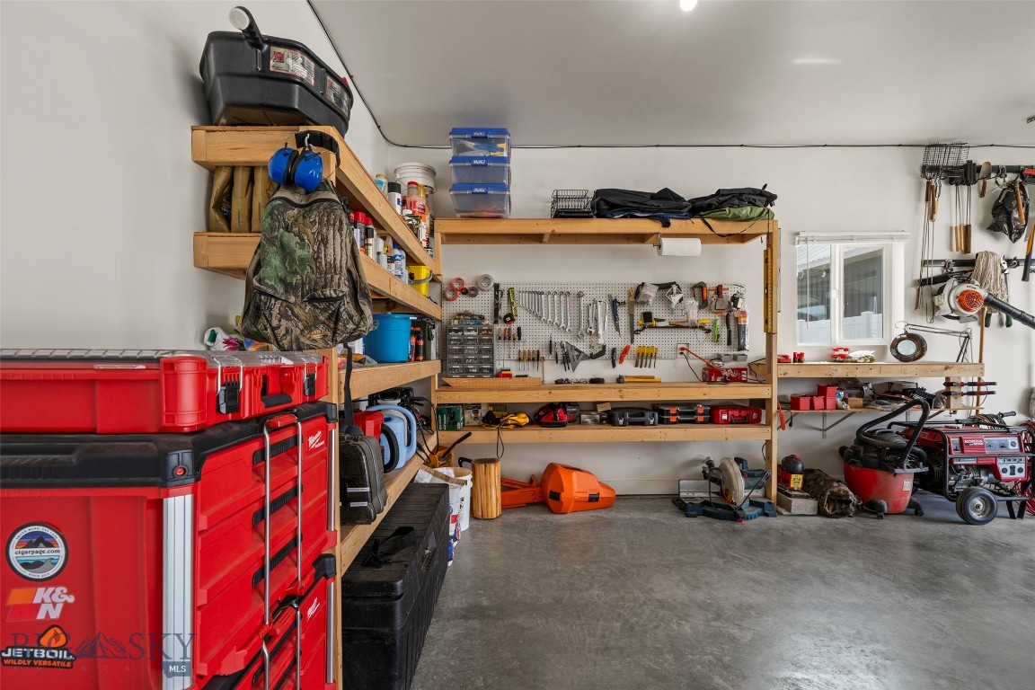 9 Blackfoot Trail Property Photo 47