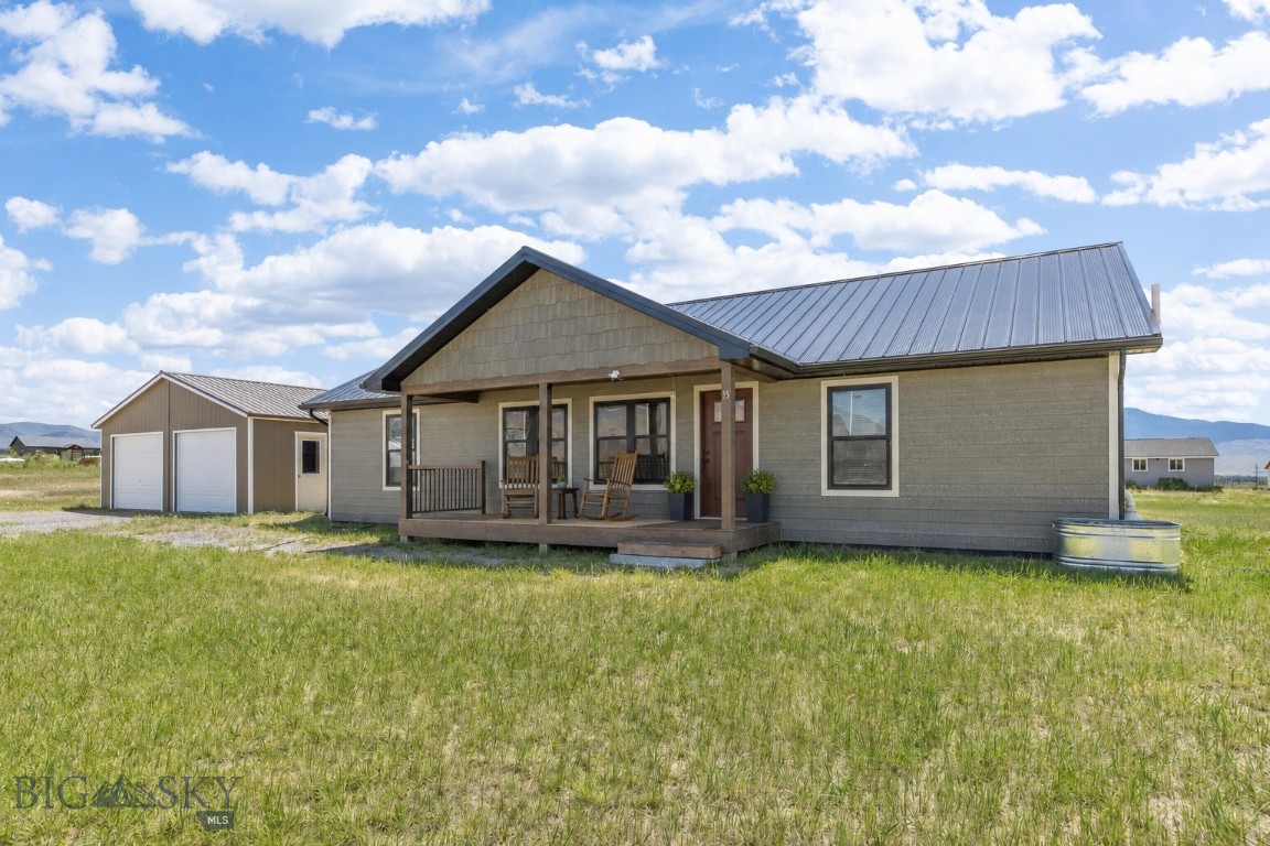 15 Sapphire Way Property Photo 1