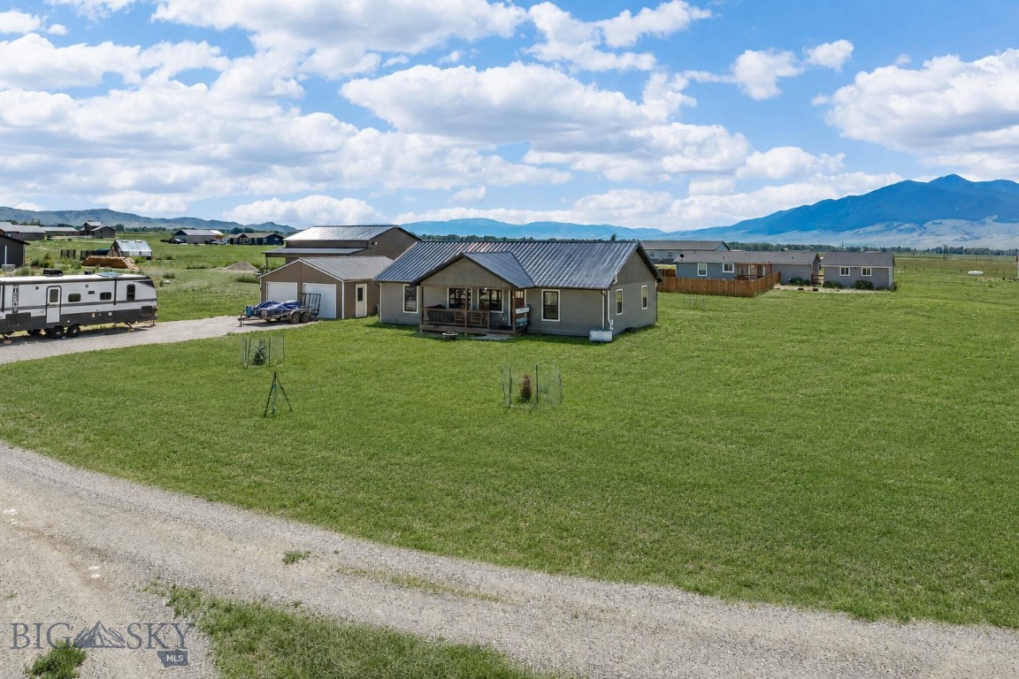 15 Sapphire Way Property Photo 17