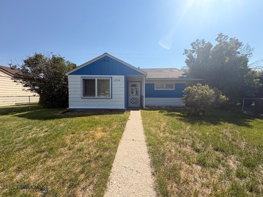 1914 Monroe Property Photo 1
